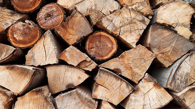 Hardwood to Make Wood Charcoal